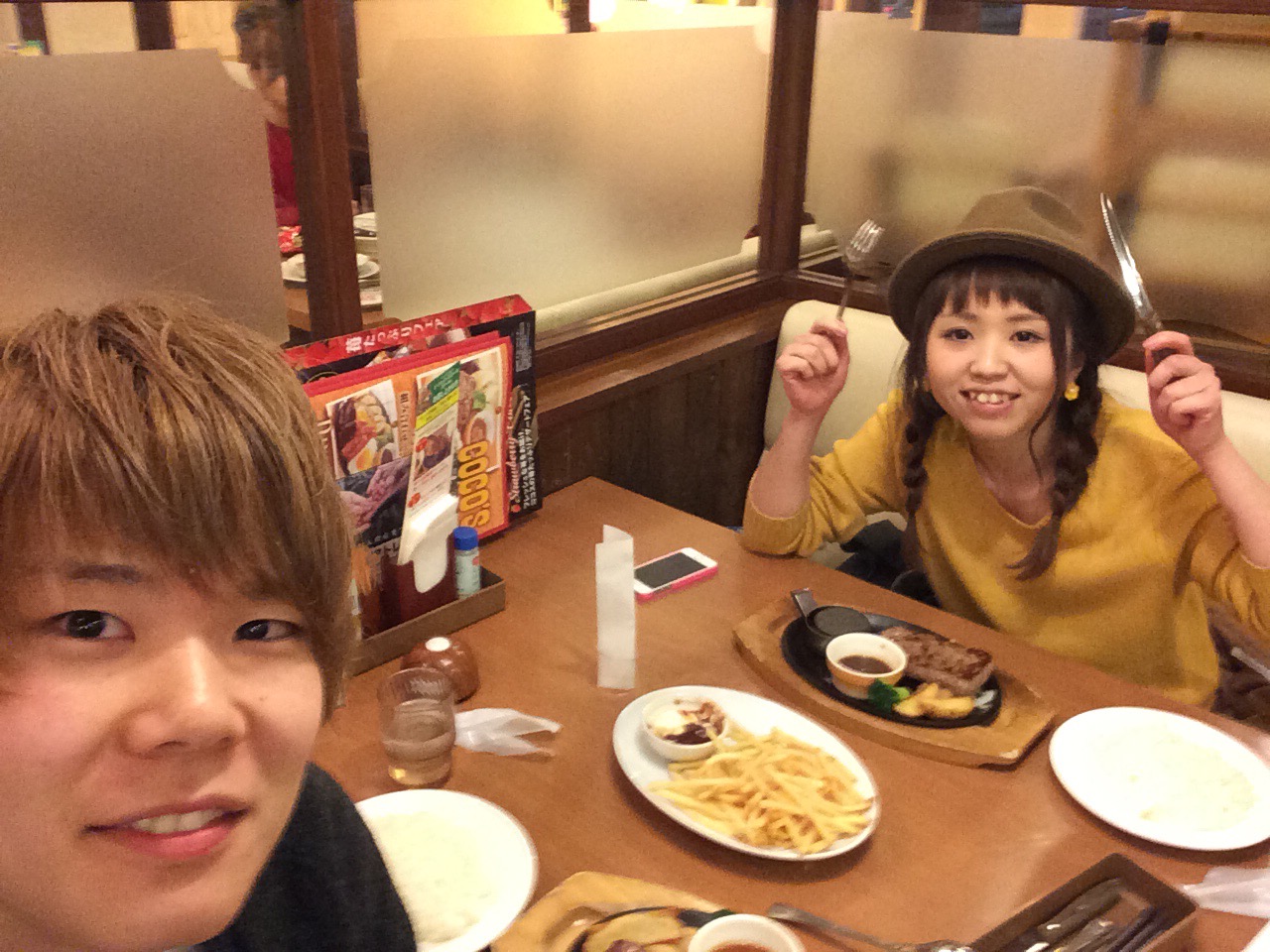 新人ふたりでの忘年会！笑