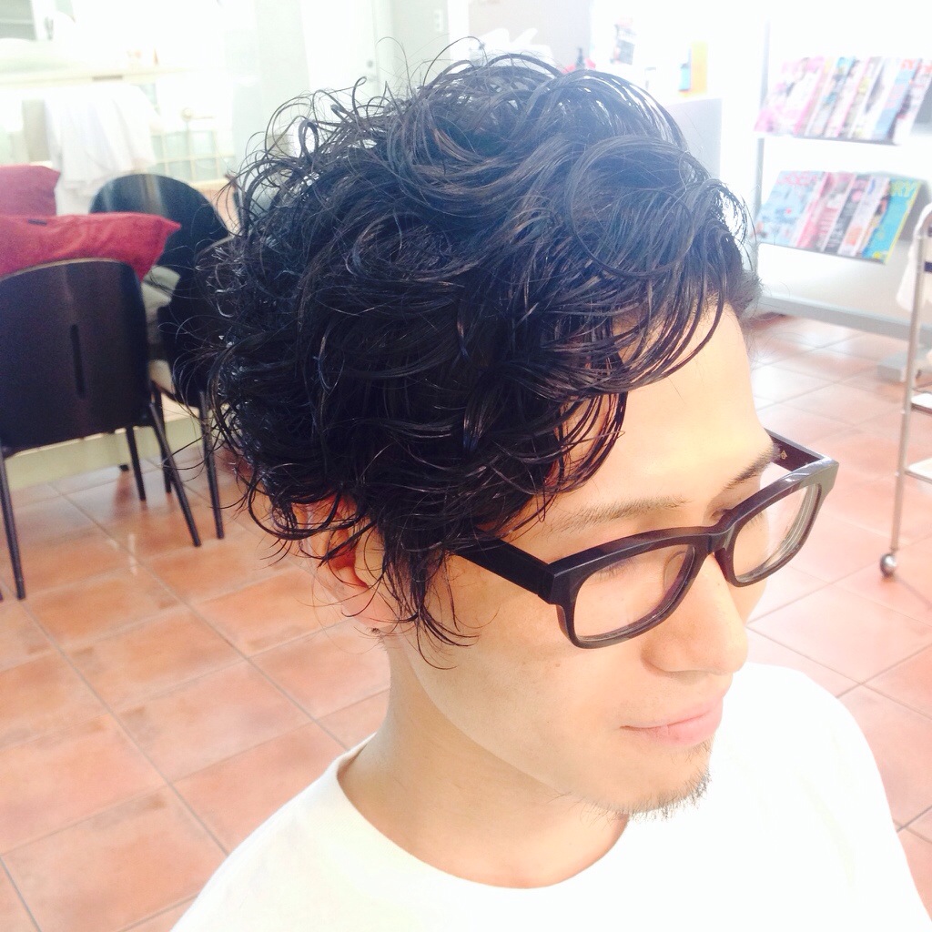 20代〜30代のお洒落男子にオススメのパーマ☆今流行りのネープレス！