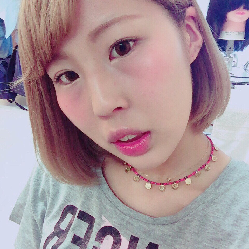 affectの営業後の風景。みんな真剣でございます。わたしは…相変わらずです。（笑）