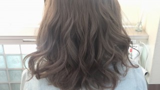 ヘルシーカラー☆最近オーダーが多いプラチナアッシュ♡