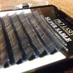 マツエクって何をどうつけてるの？