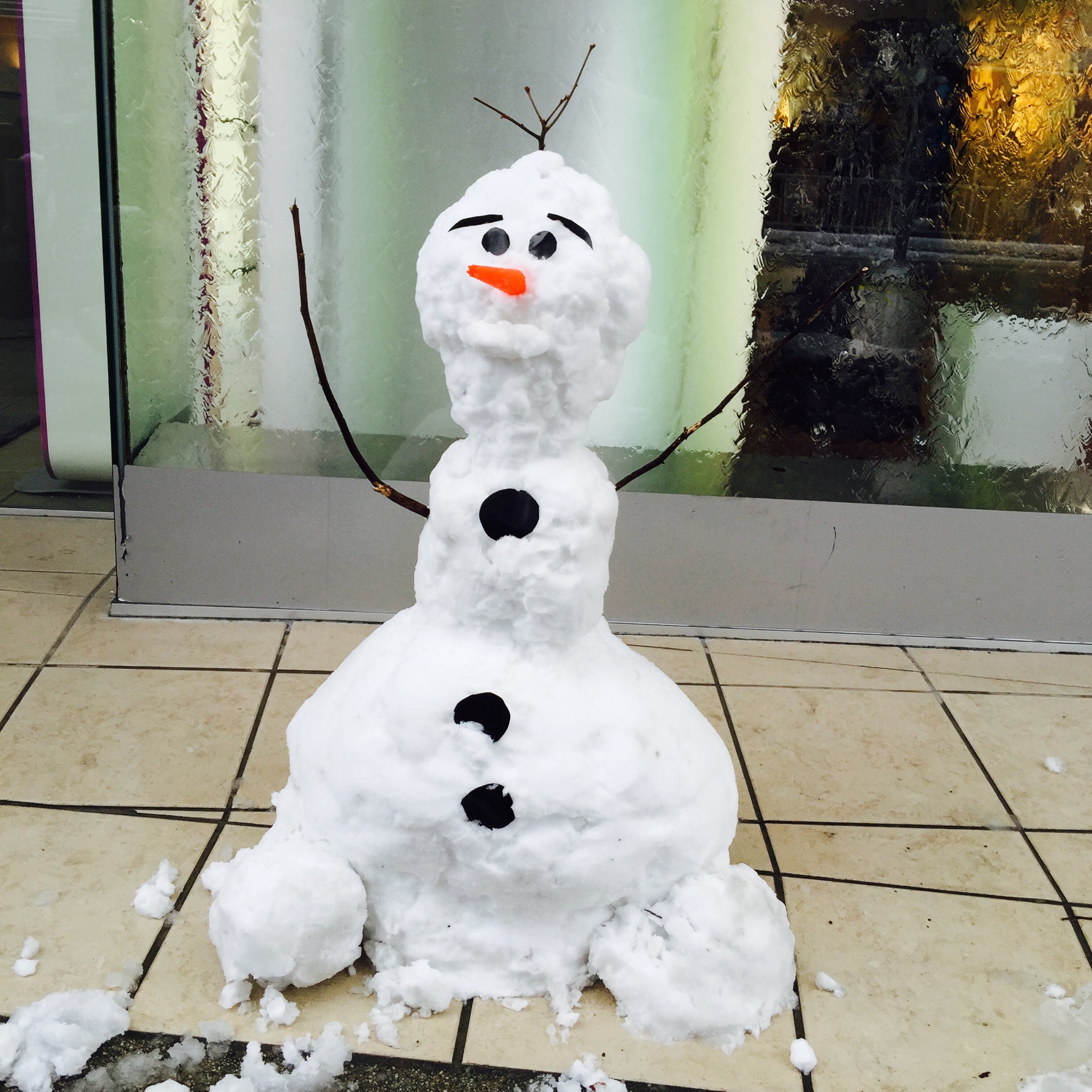 オラフきゃわい–ヽ(⚫︎´∀`⚫︎)ノからの〜アッシュ系カラー☆