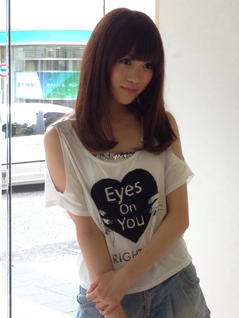 いつもとは違って美容師っぽいブログ！なはず？！（＾ν＾）撮影です♥︎