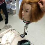 初ブリーチ塗布!