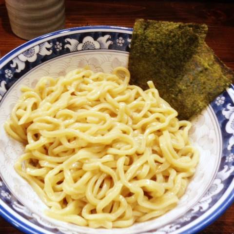 コシがあるのよ。　この麺は！　そんで 麺自体の味も抜群☆