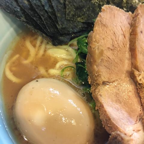 次はたまごらしいです...奥が深すぎるのか？マコがこれまで僕に怒られたことを寝に持っていて、「ここだ！」と思って反撃にでてるのか？