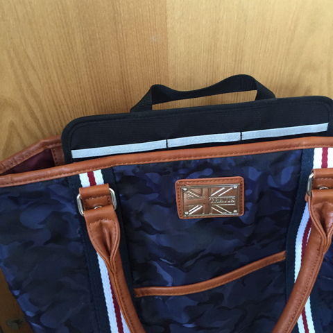 IMG_4984ノーマディック] NOMADIC バッグインA4_マネージャー