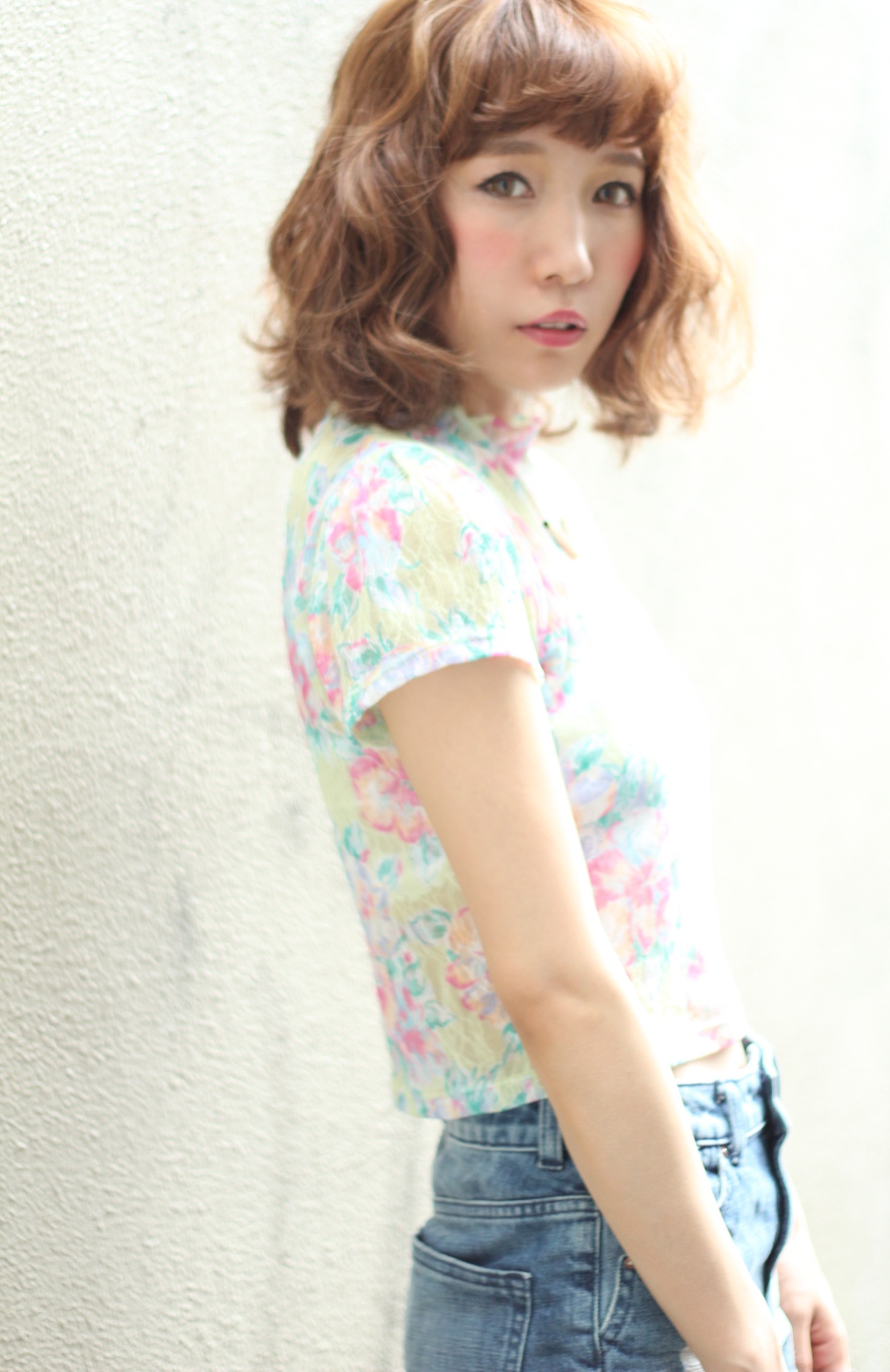 パーマで再現 ドライウェーブ くせ毛っぽい眉上バングな外国人風ヘア(^_−)−☆