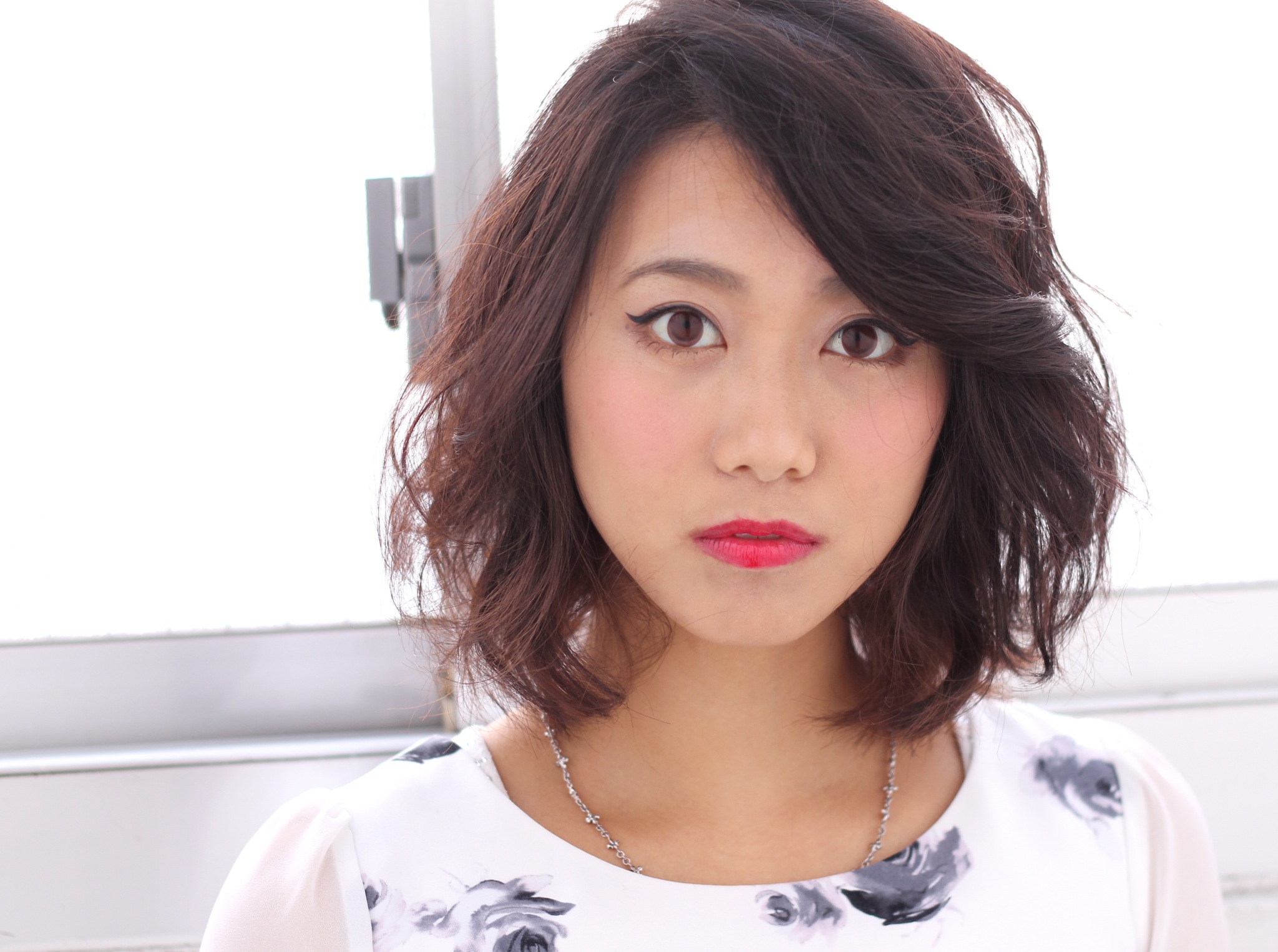 パーマを繰り返した髪の毛をバッサリ切って大人っぽく！！長いだけが大人っぽい訳じゃないんです(^ ^)