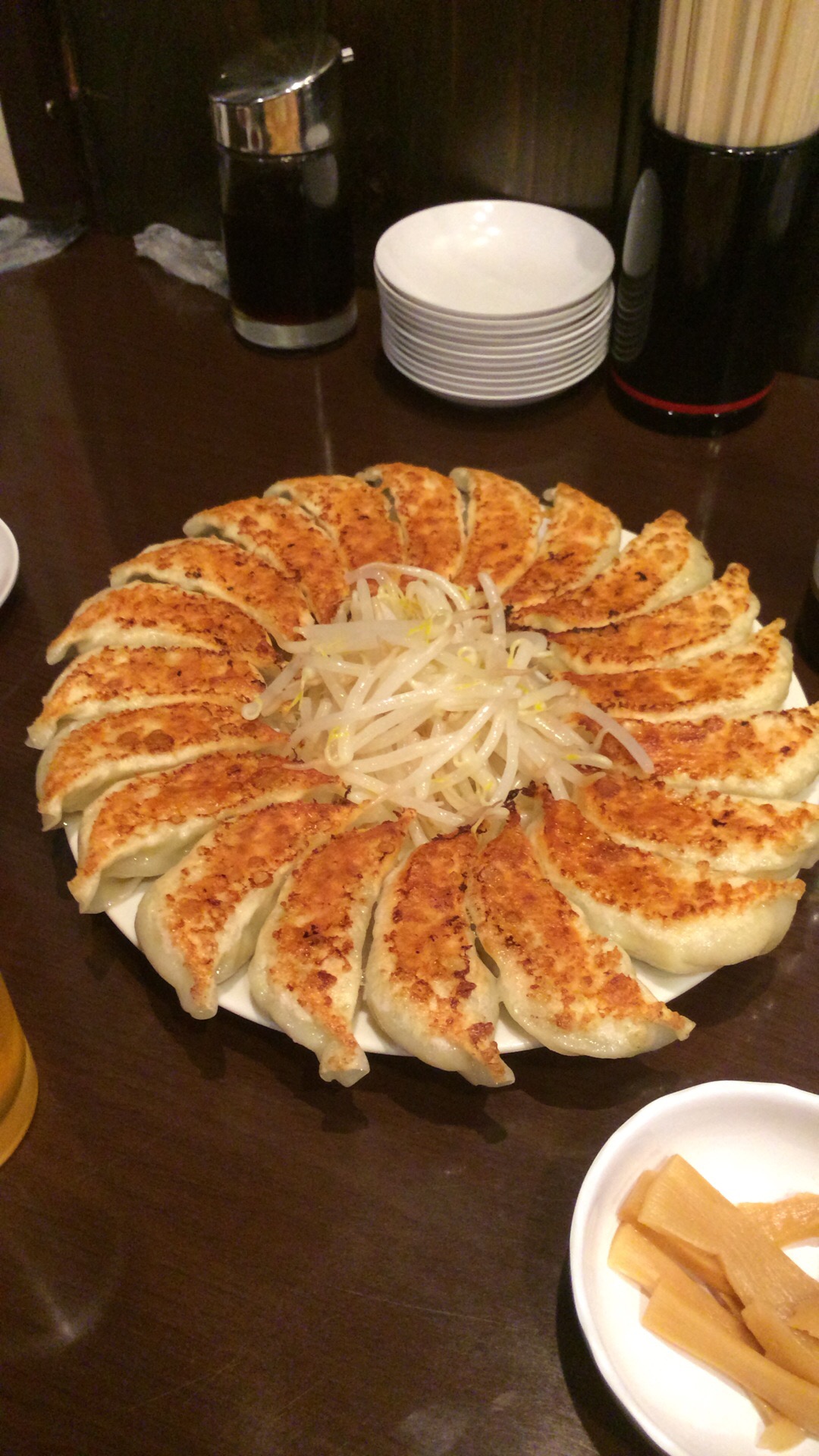 餃子といえば浜松！！休みの前日にはいっつも食べたくなっちゃうんです！！