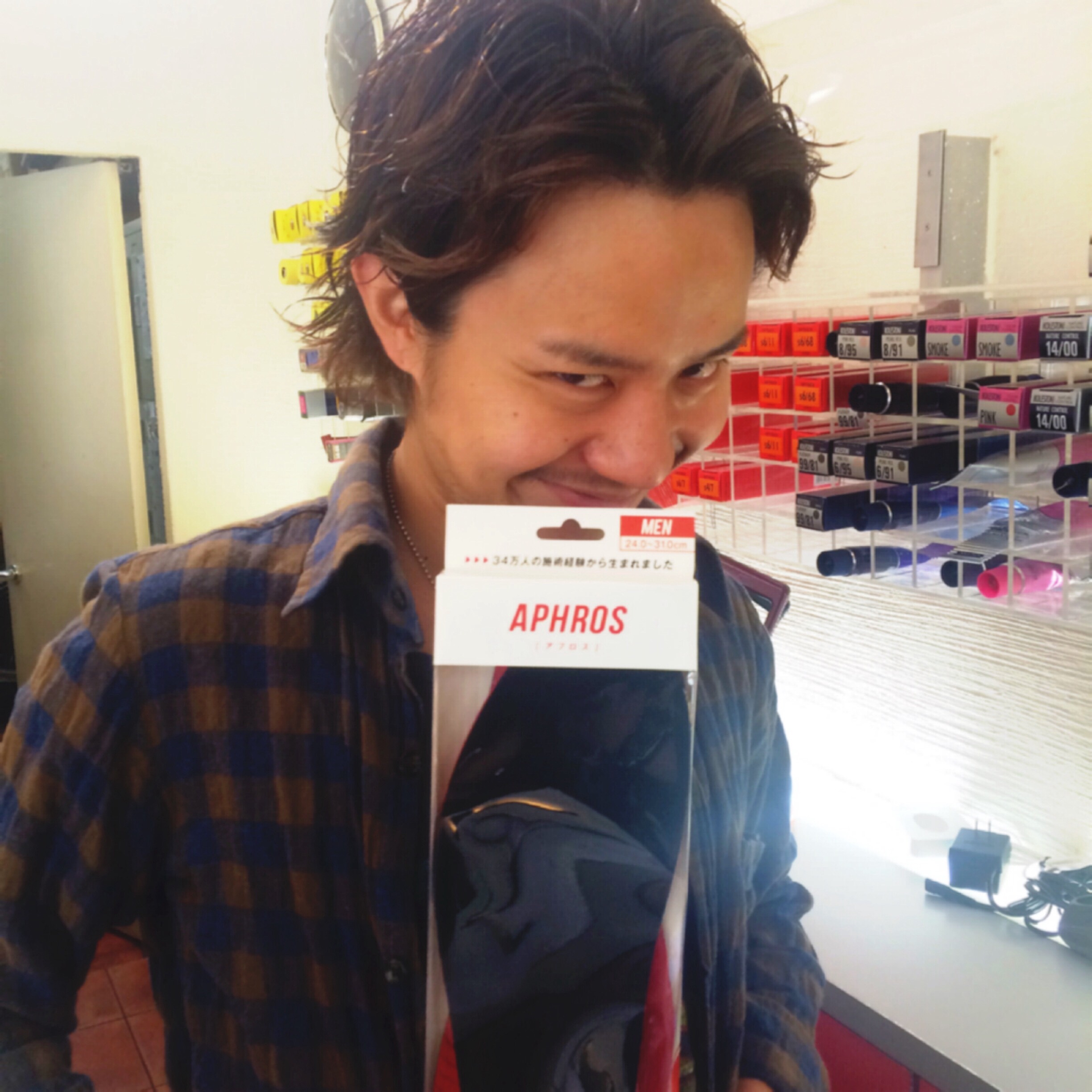 腰がとっても痛い…なので人が本来もっているバランスをAPHROS  BALANCE INSOLE 3D で取り戻す！！