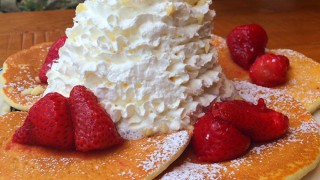 エッグスンシングスのパンケーキ！！クリームは意外とあっさり☆