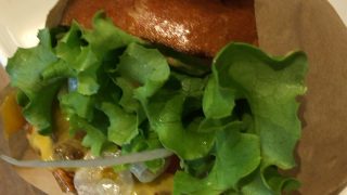 ⭕️⭕️と一緒に⭕️⭕️バーガーを食す!?がしかし??