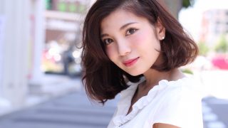 一見シンプルでベーシックなボブ、だけど少し今っぽさを加えてるんです^_−☆