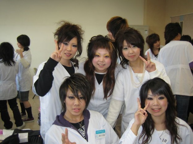 3551493_224003642_1large