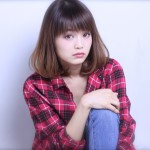 デニム＆チェックシャツに似合うボブ